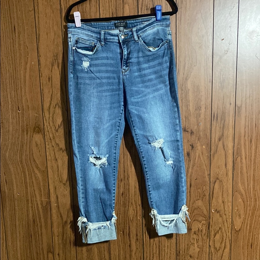 Judy Blue Ankle Cropped Distressed Jeans
